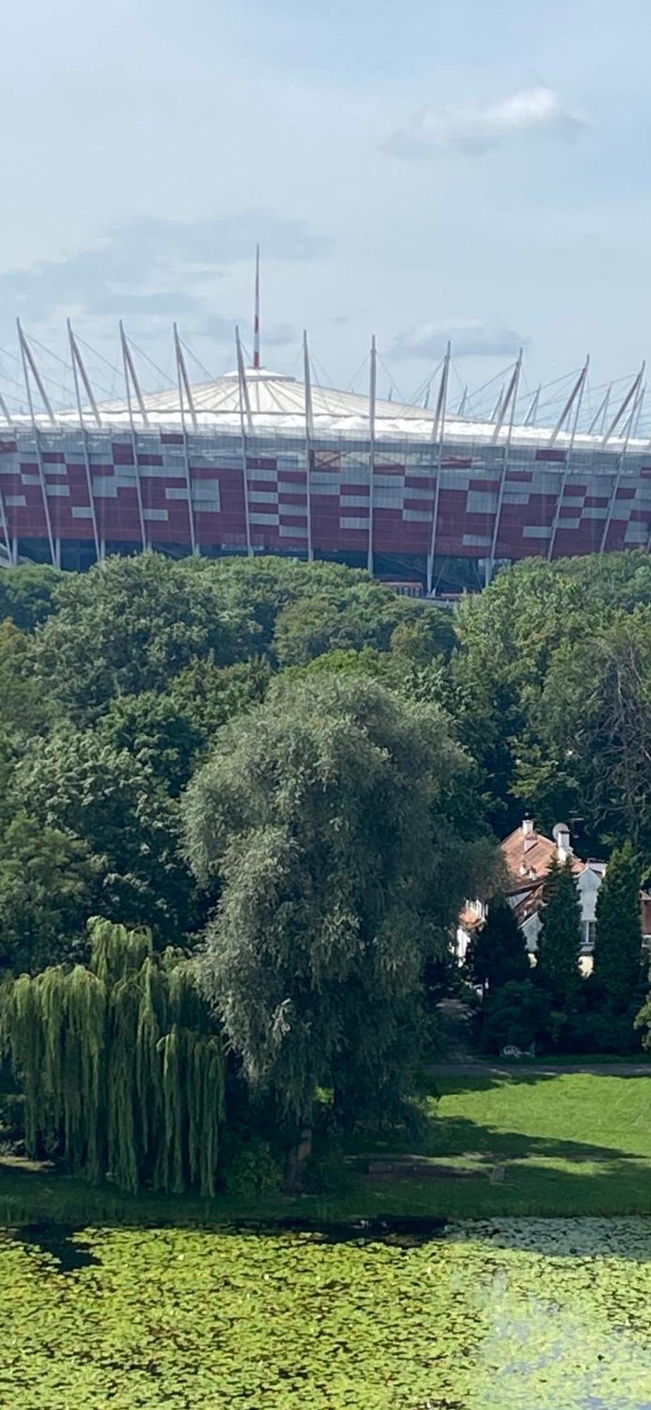 Dedek Park - Historyczny Dworek W Pieknym Parku Skaryszewskim Obok Stadionu Narodowego 华沙 外观 照片